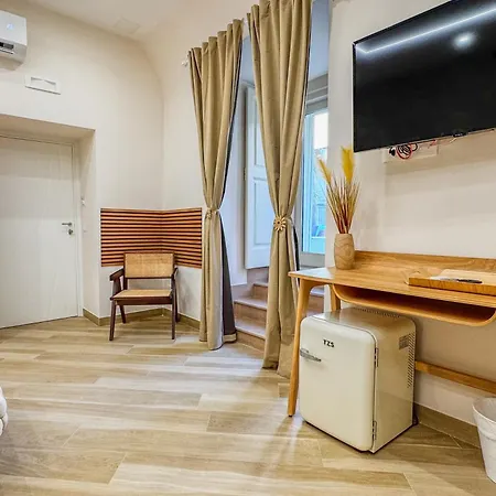 Caracciolo 21 فندق مبيت وإفطار 4*